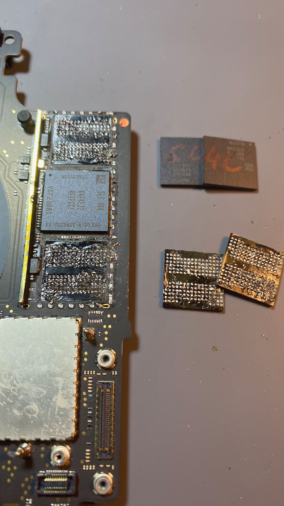Macbook A1707 NAND swap in progress
