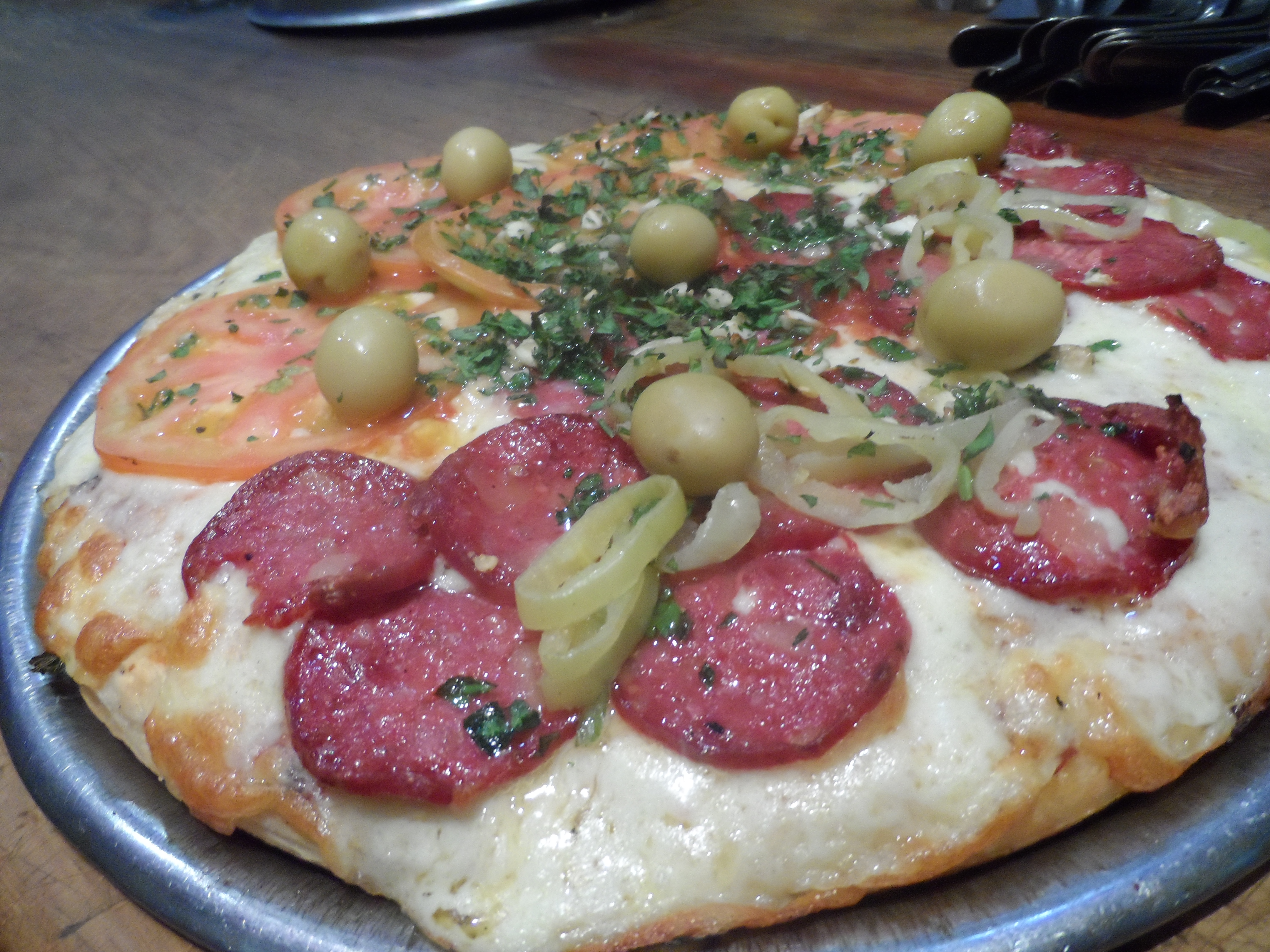 PIZZAS Y EMPANADAS elglobito