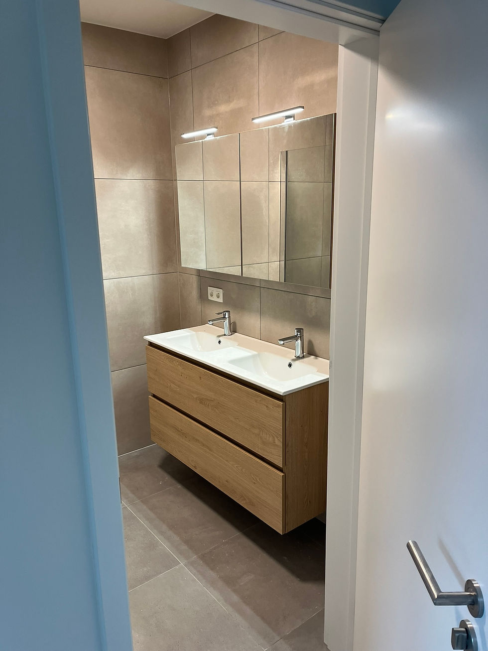 Neve-plastics-renovatiewerken-badkamer_2