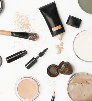 Scattered Makeup
