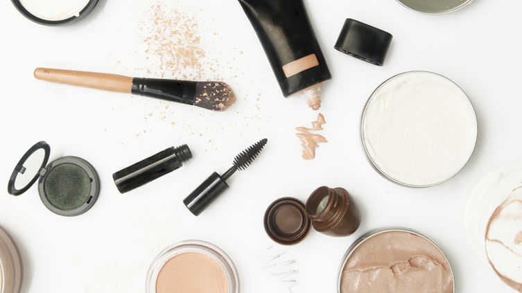 4 Ways Our Socially Accepted Beauty Ideals Are Racist