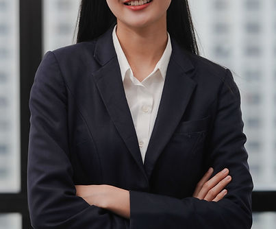 Young Businesswoman_edited.jpg