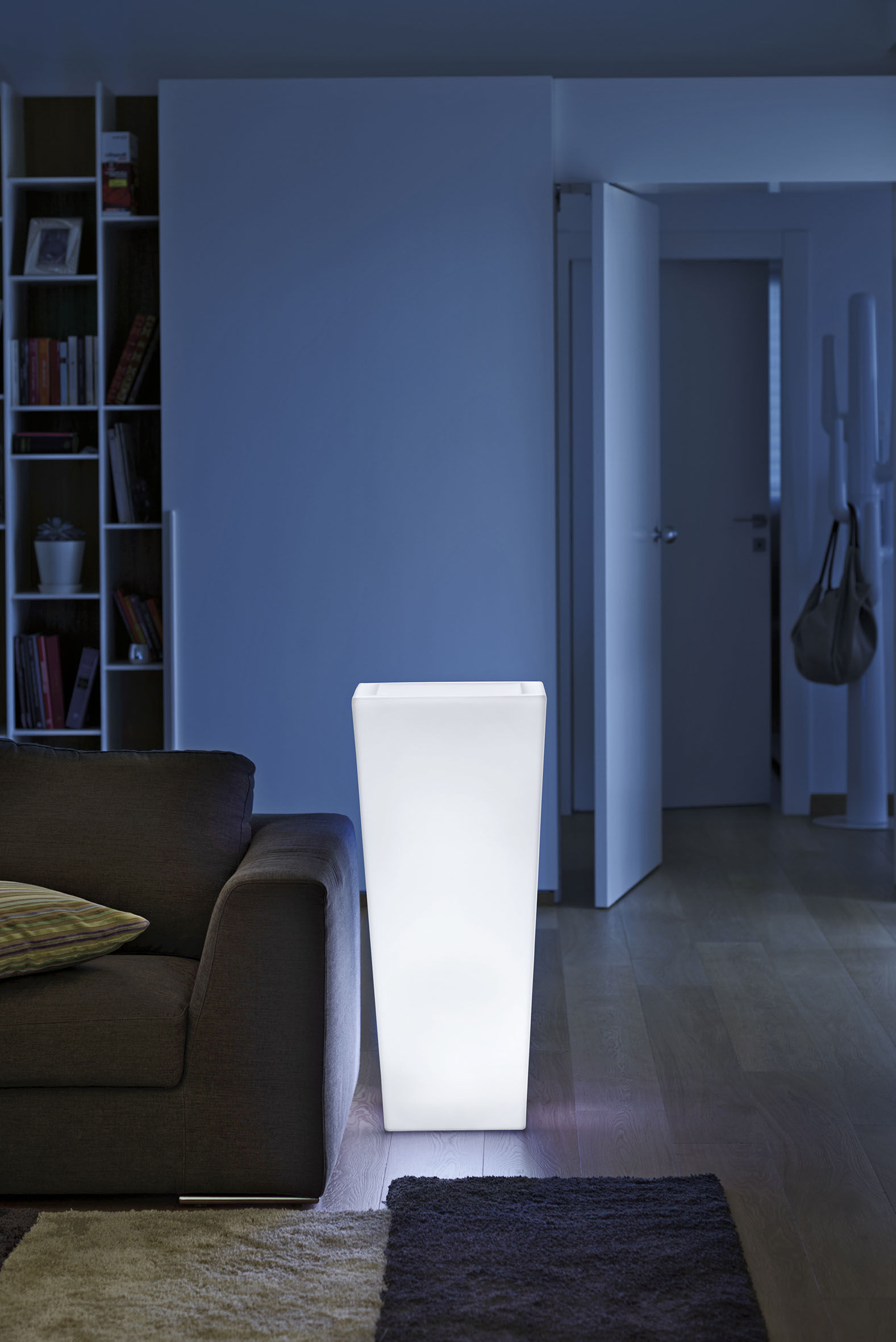 Kiam Planter Light