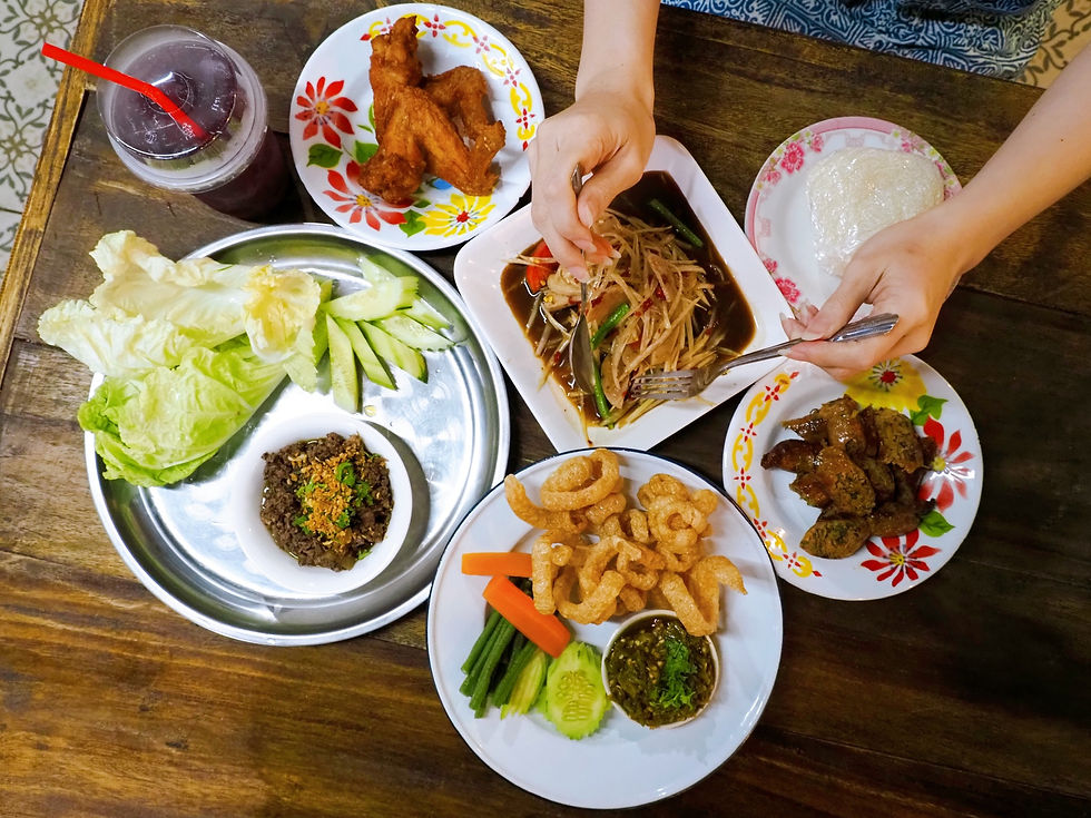 补充能量:湄康蓬美嫩香肠店 – 当地著名又美味的北部香肠