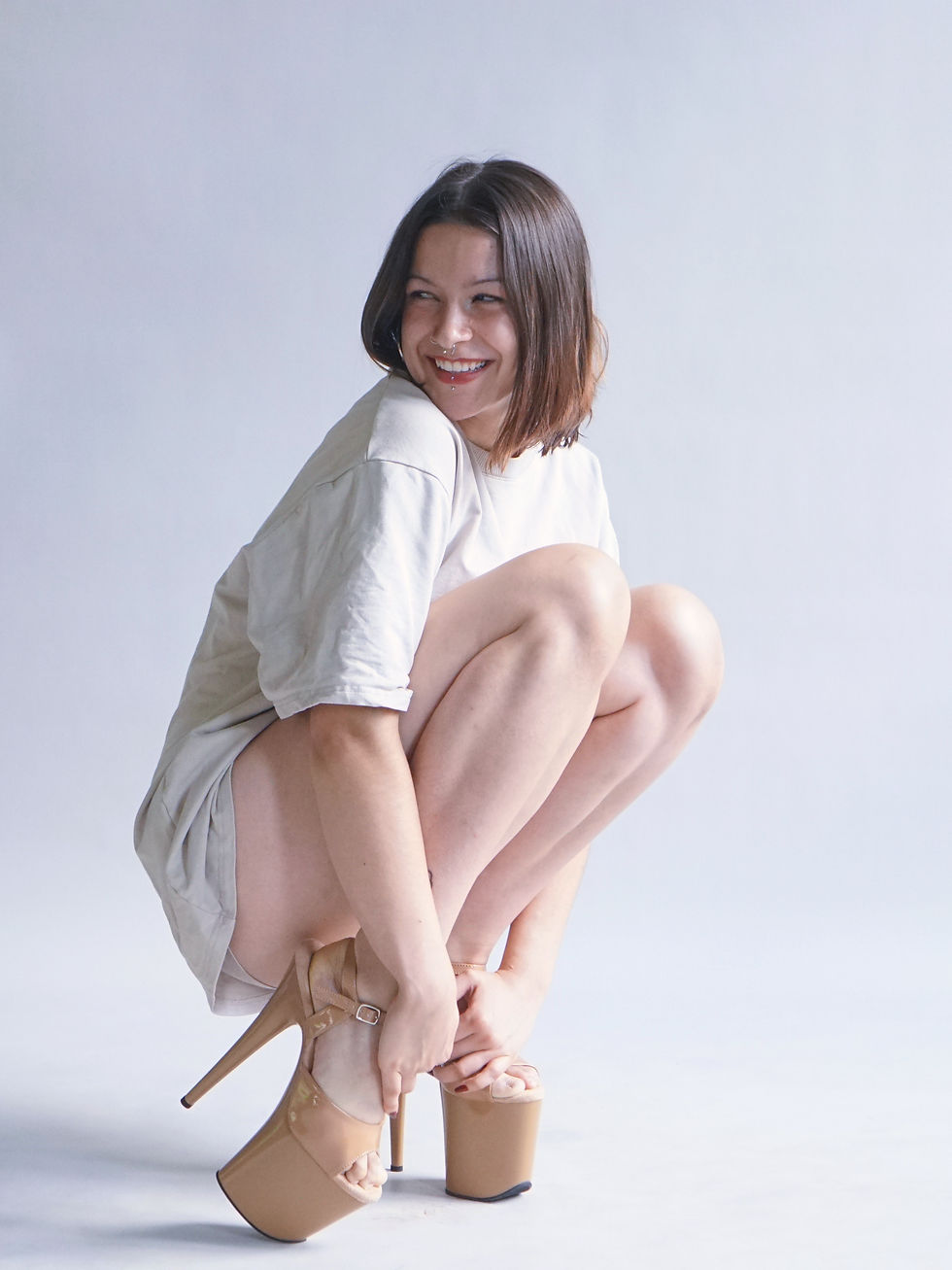 Pole Trainerin Sasha_edited.jpg