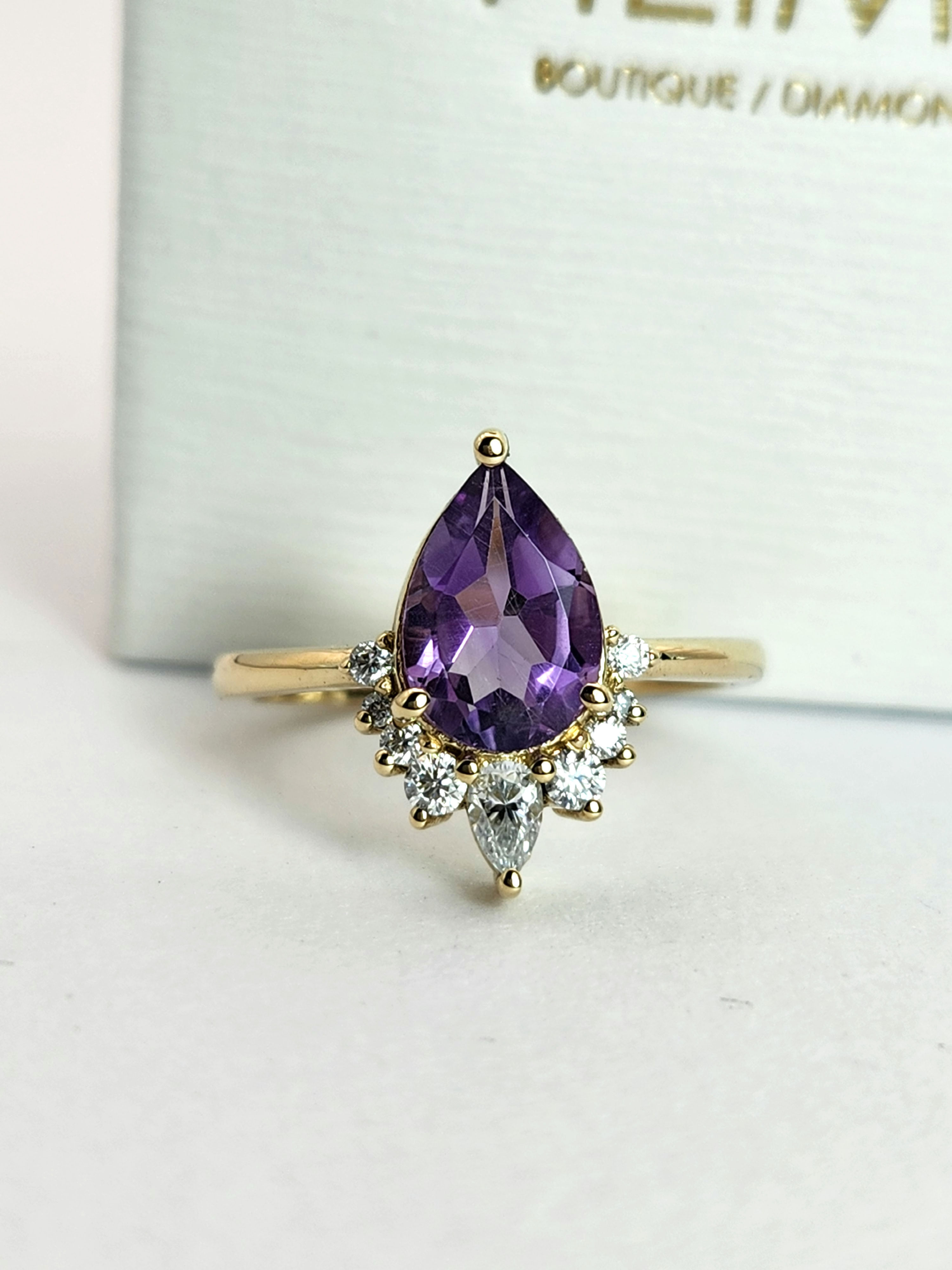 טבעת זהב 14k משובצת עם אבן טיפה אמטיסט ואבני מוזונייט