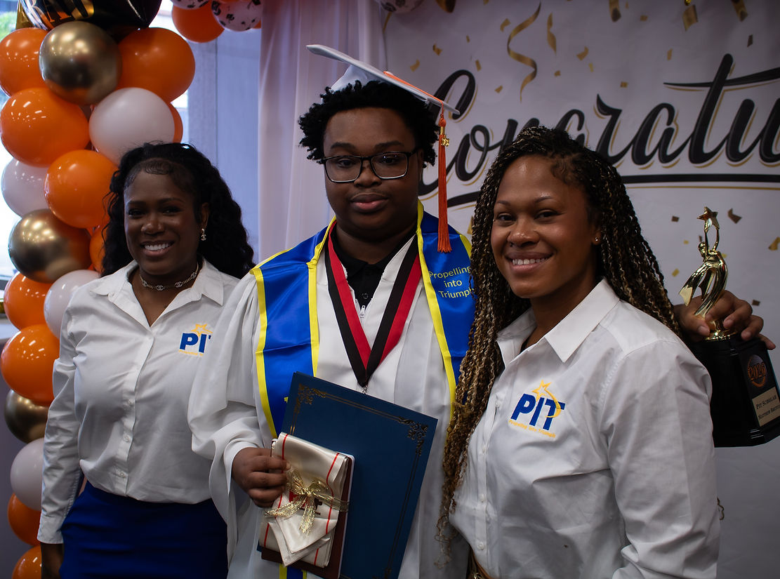 Graduation Photo-3335.jpg