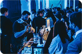 The autonomous mobile bar: water and electricity with Station Deus