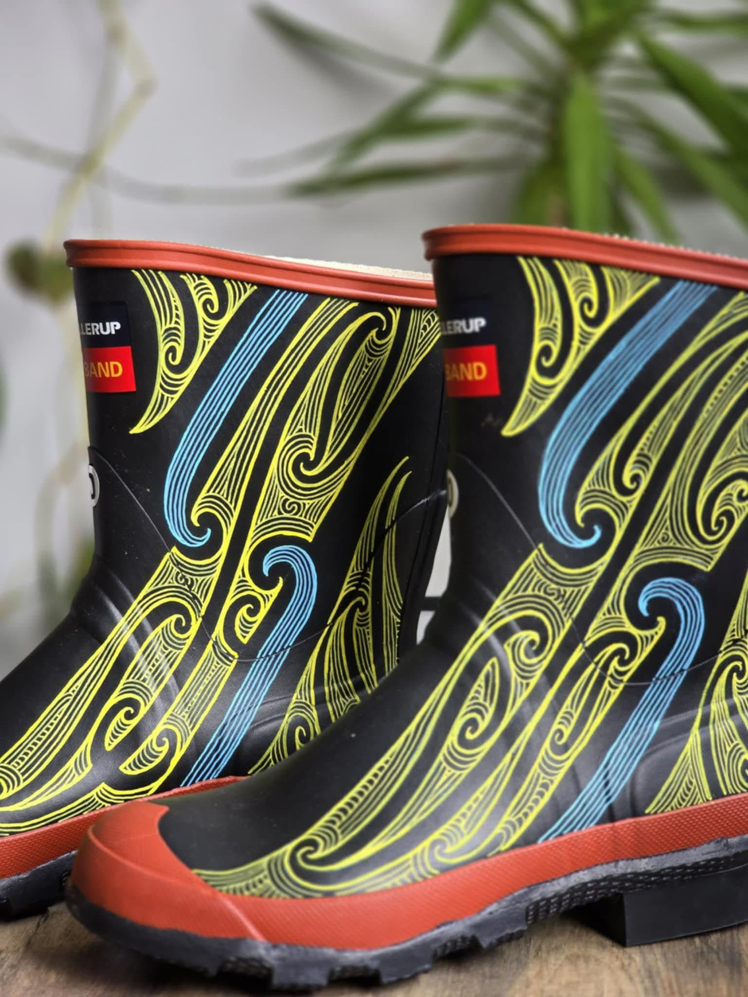 Custom Moko Redbands - Mens
