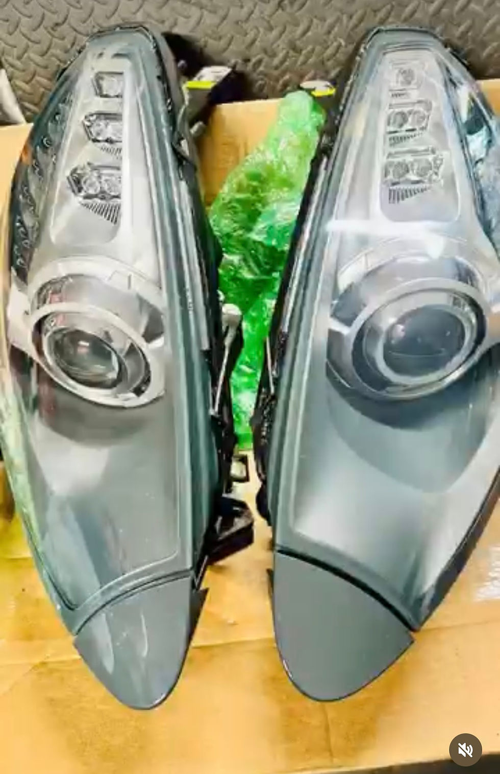 Thumbnail: 2008–2014 Ferrari California Headlight Jewel Repair Service