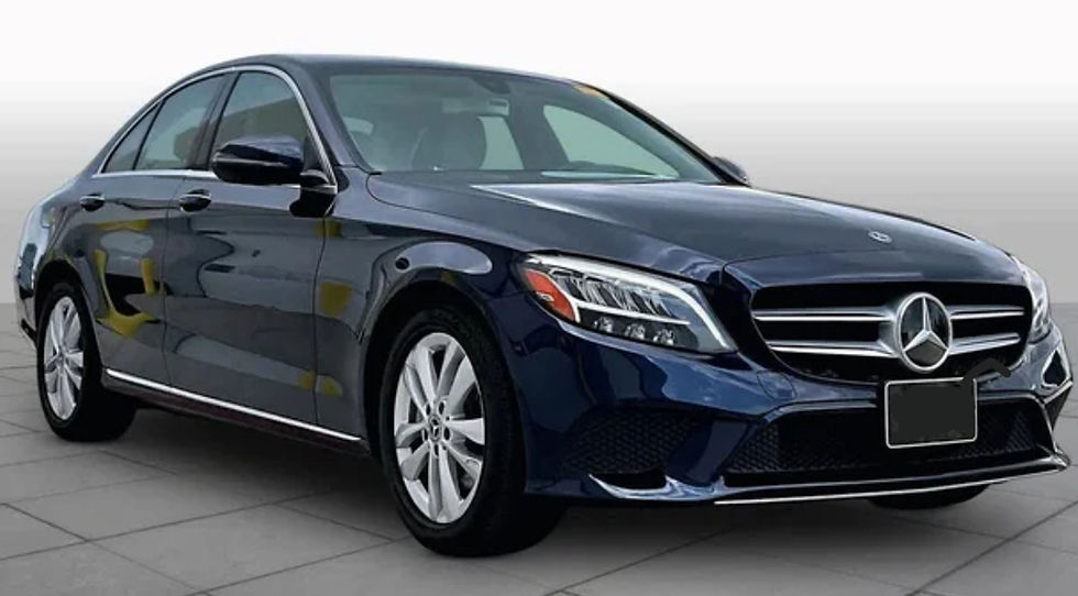 Miniatura: 2019-2020 Mercedes Benz C Class Right Headlight Lens Replacement Service