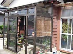 風除室: 玄関に、ガーデニングにも…