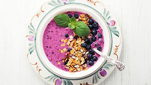 Smoothie with Granola