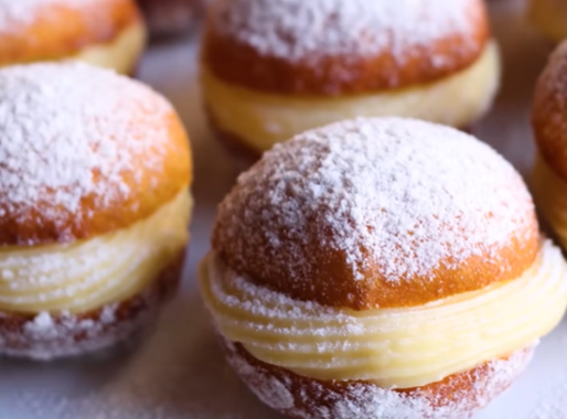 Sonho de Padaria feito em casa!! Bom Demais!!!!