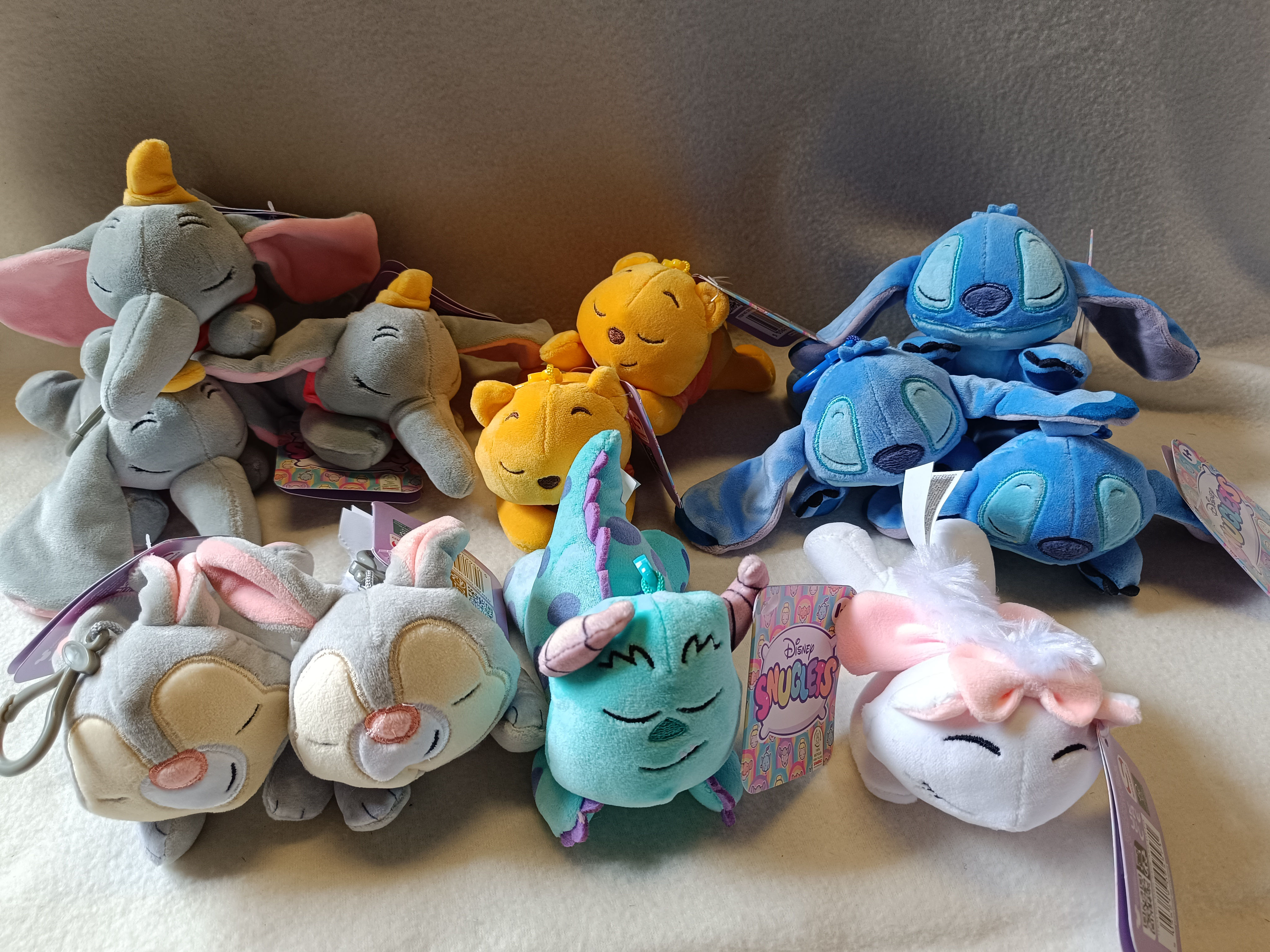 Disney Plüsch Snuglets Bagclip Plüschanhänger Stitch Pooh Dumbo & Co NEU