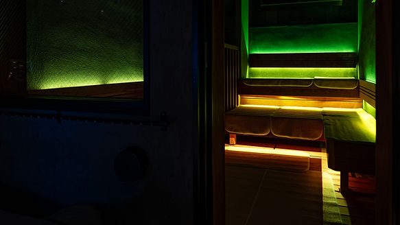 seven x seven SAUNA