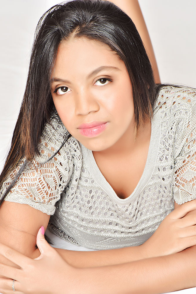 Thumbnail: Glória Esther