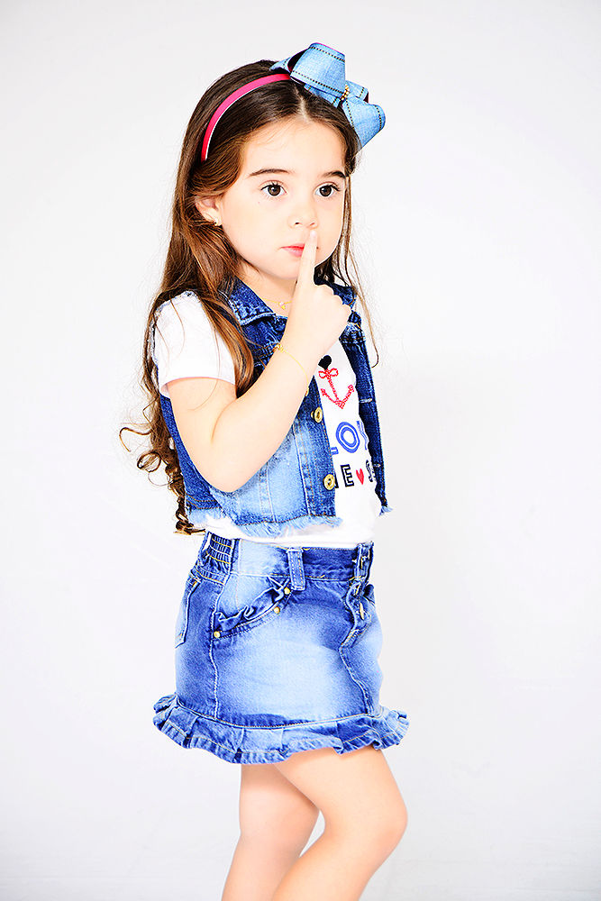 Thumbnail: Vitória Dantas