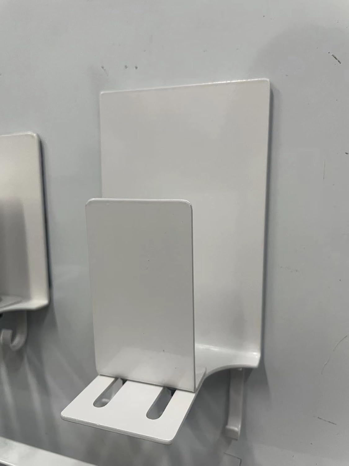 風呂ふたホルダー マグネット 風呂蓋収納 3点で支え2.5-6cm自由伸縮 縦横自由設置 強力マグネット