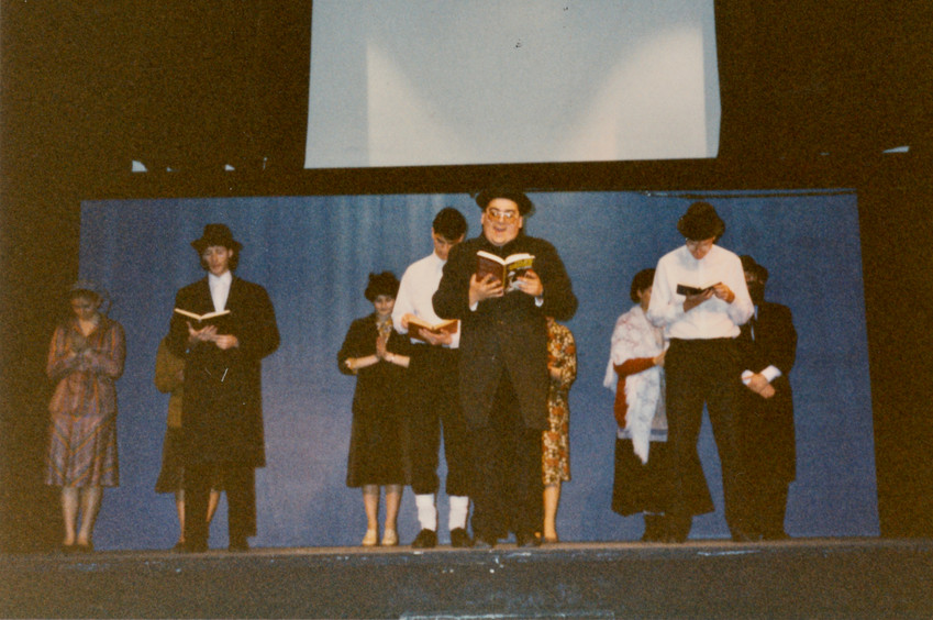 Opening Prayer - Twisting By The Shule