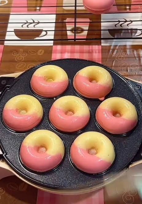 โดนัทจิ๋วทูโทนสตรอว์เบอร์รี่ 🍓🍩