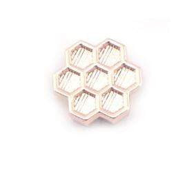 Miniatura: Beehive Charm