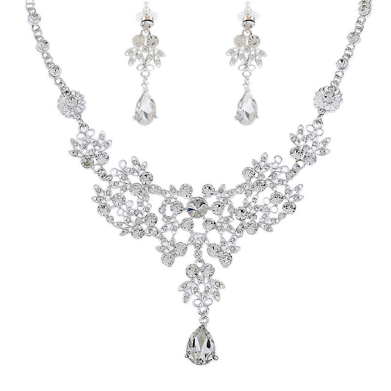 Miniatura: Beautiful Bride Necklace and Earring Set with Crown