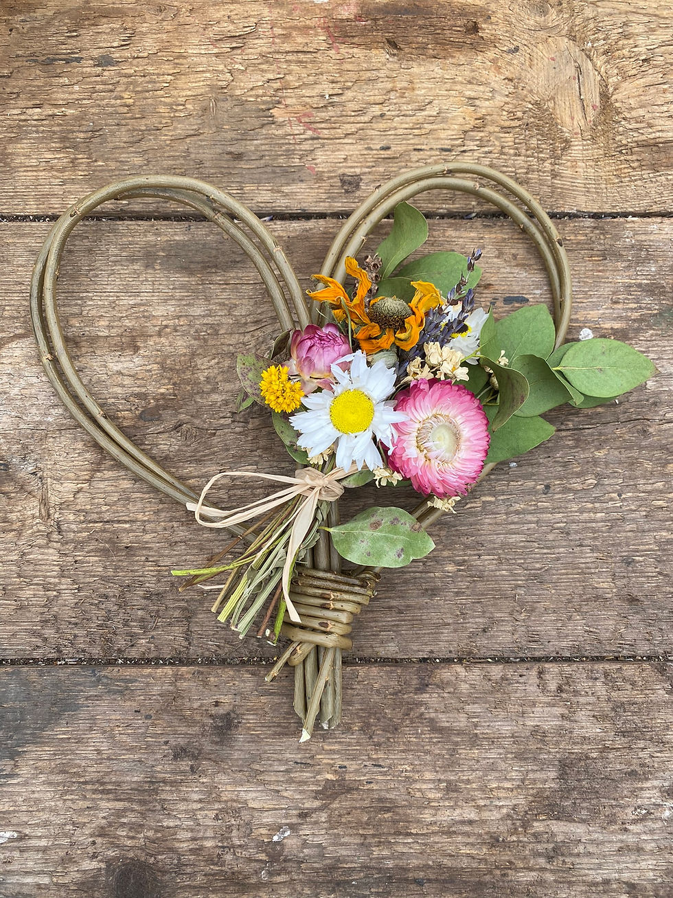 Thumbnail: Willow heart and dried flowers