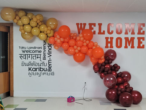 fall colors organic balloon arch.jpg