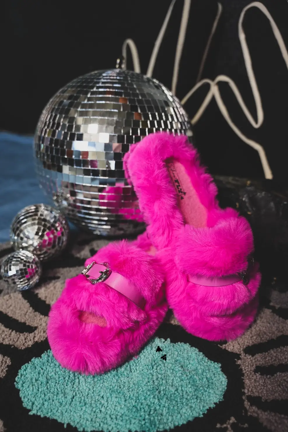 Home Buckles Slippers