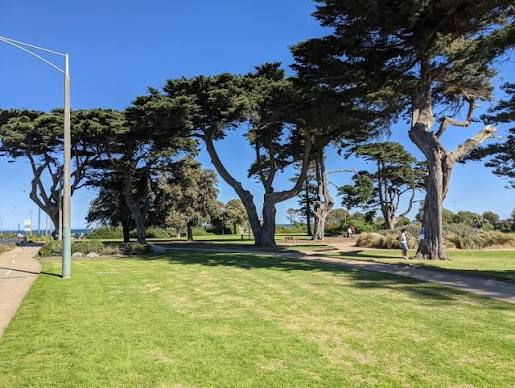 A large outdoor space in Brighton at Green Point where Empwr Training mobile personal training sessions take place.