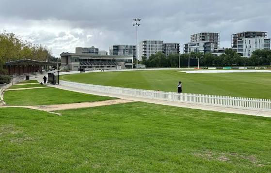 Toorak park oval in Armadale, a popular and busy spot for Empwr Training and their outdoor sessions.