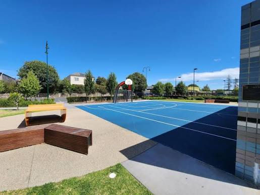 Basketball Court at Joyce Park in Ormond used for outdoor fitness and mobile PT sessions