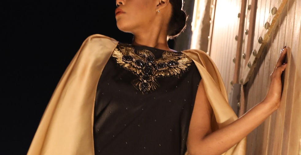 Thumbnail: Black and Gold Embroidered Kaftan