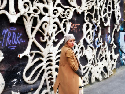 The skeleton wall