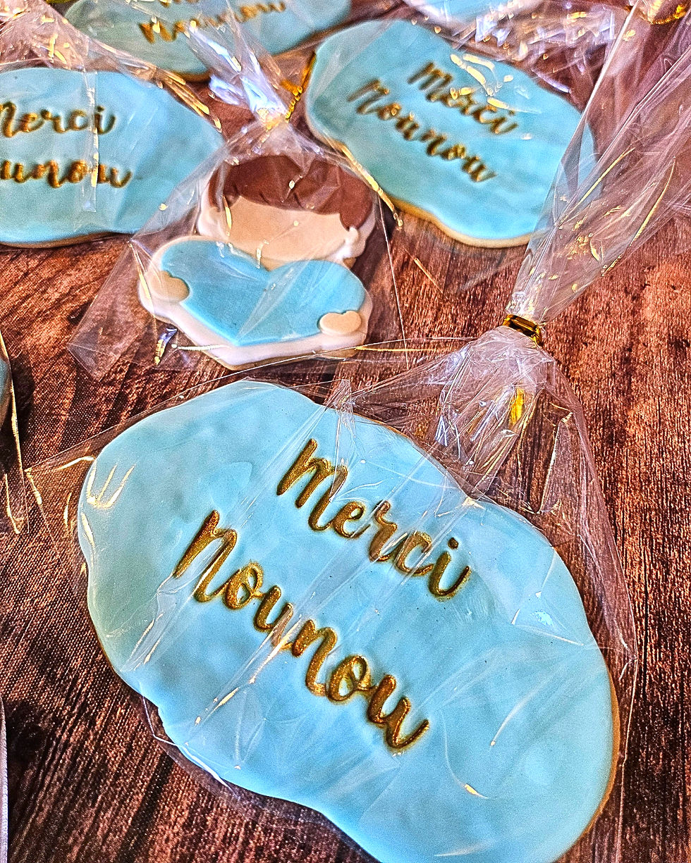 Biscuit personnalisé élégant avec message Merci nounou décoré à la main en pâte à sucre