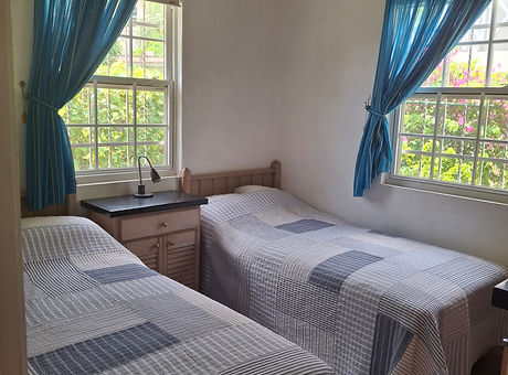 Second bedroom - 2 Twin beds