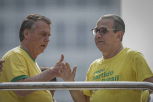 Ato na Avenida Paulista reúne Bolsonaro, Tarcísio de Freitas e políticos da direita em defesa da "liberdade"