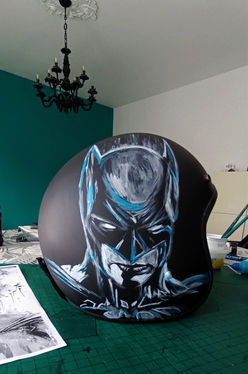Casco personalizzato , Batman Joker In progress, aerografo, pennello e pennarelli acrilici