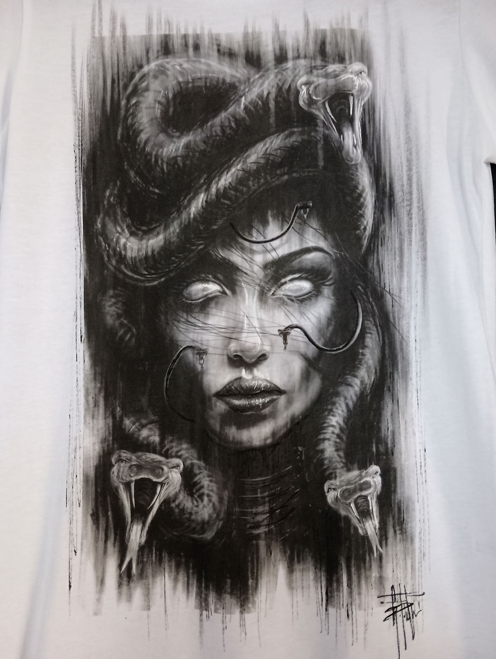 Miniatura: T shirt bianca donna in cotone organico design Medusa collo a giro e maniche corte vista frontale