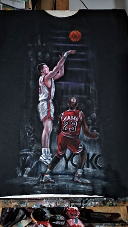 Il mio idolo_Dražen Petrović_Maglietta disegnata e dipinta a mano (6).jpg