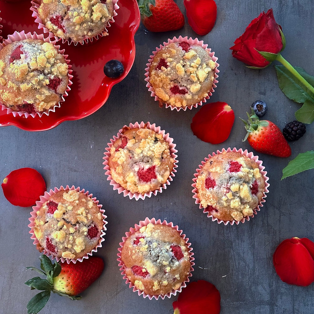 Mixed Berry Crumble Muffins