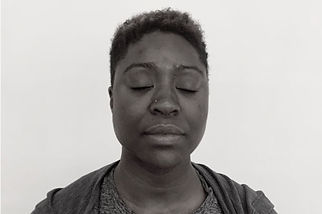 femlae-meditating-kadampa-nyc.jpeg