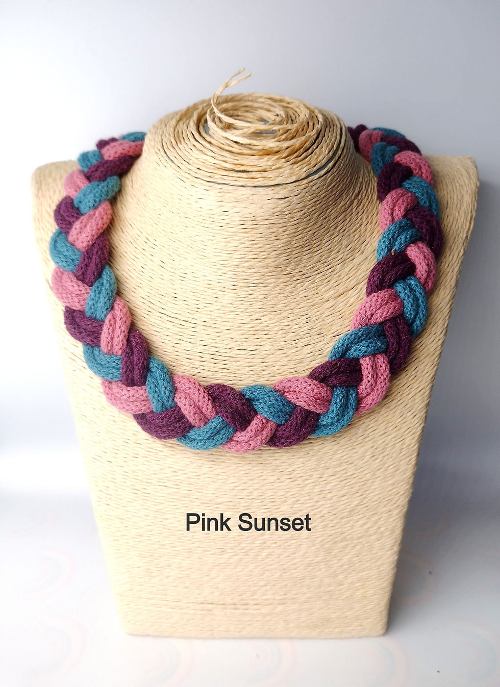Thumbnail: Plait Necklace