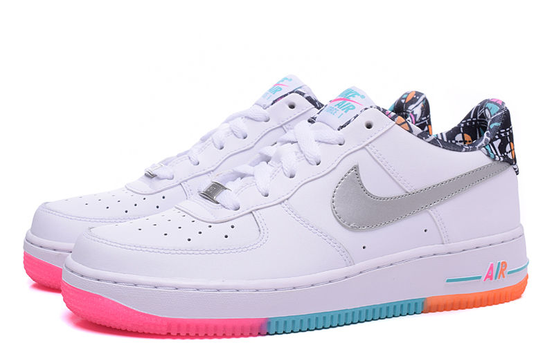 תמונה ממוזערת: NIKE AIR FORCE 1