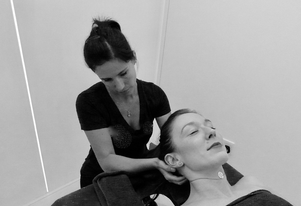 neck massage, pressure points, tension relief