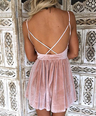 Миниатюра: Бархатный сарафан