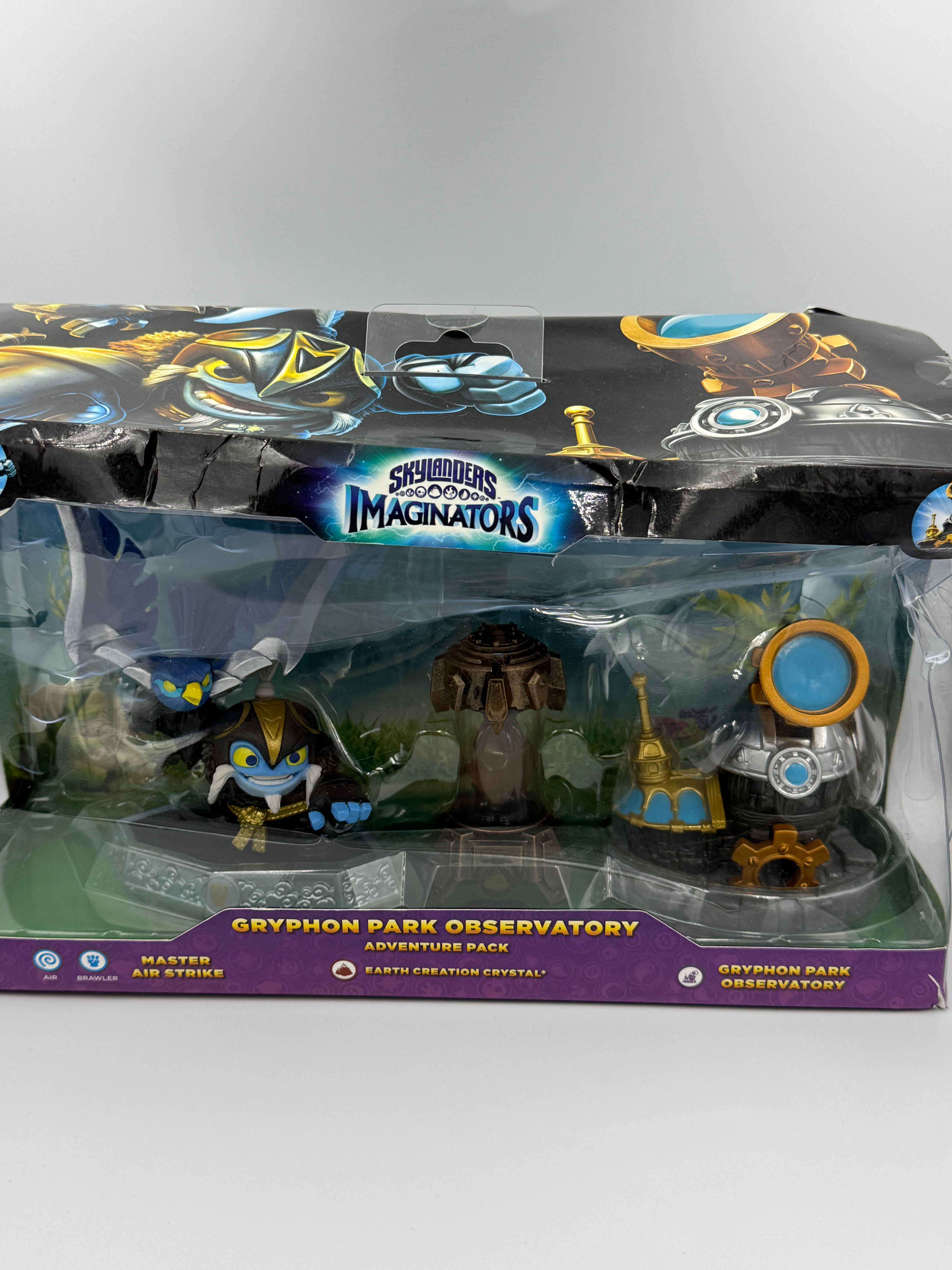 Gryphon Park Observatory - Air Strike Sensei / Earth Armor / Gryphon (Box)