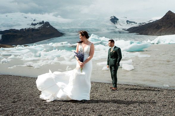 iceland-elopement-photographer-wildflower-bouquet3.jpg