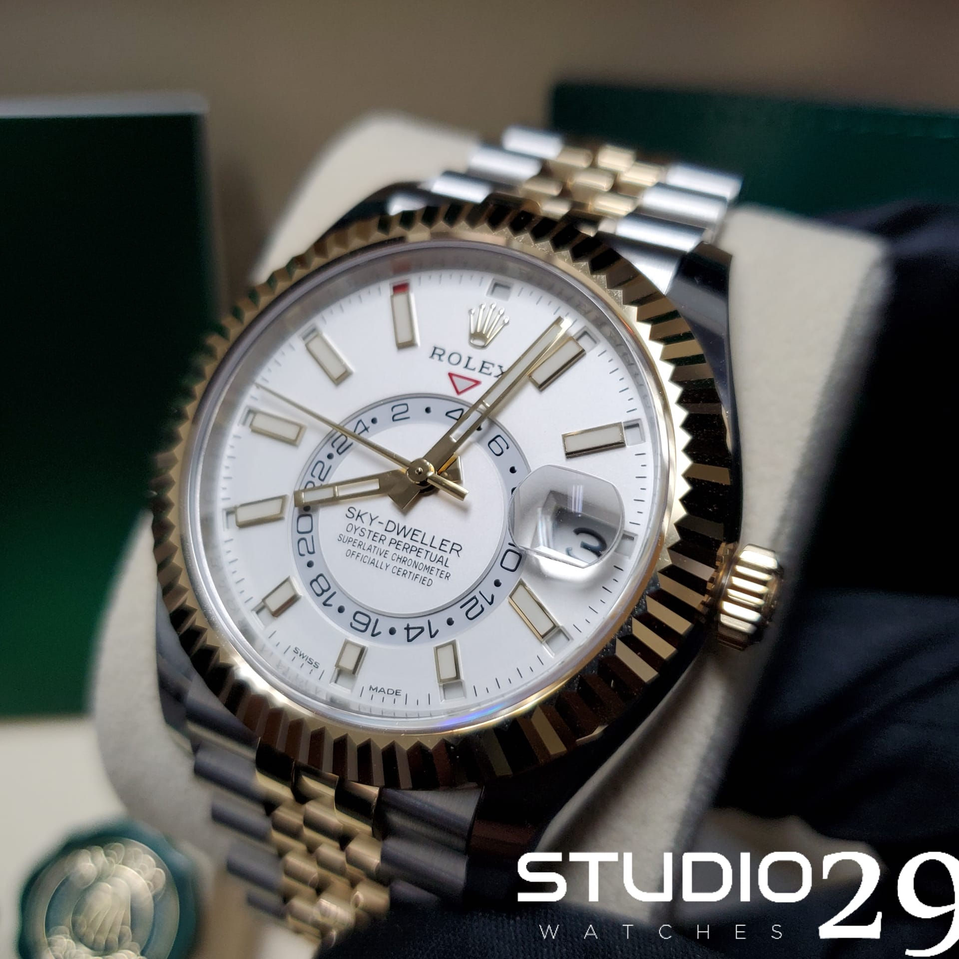 2021 Rolex SkyDweller White Dial Yellow Gold - 42 MM